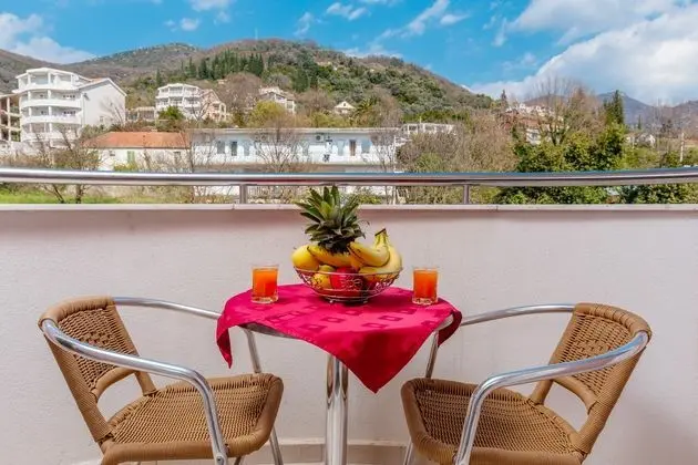 Apart Daire With Balcony