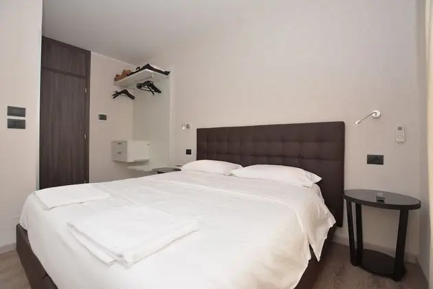 Büyük Yataklı Tek Kişilik Oda