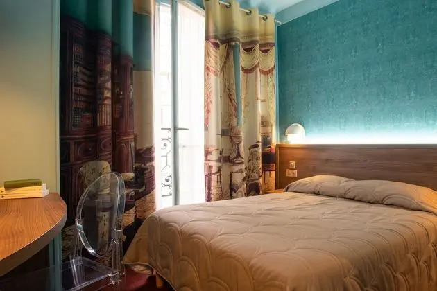 Standard Tek Büyük Yataklı Oda