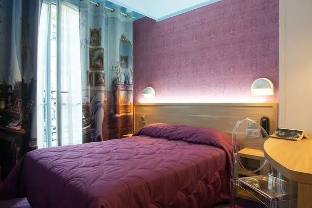 Standard Tek Büyük Yataklı Oda