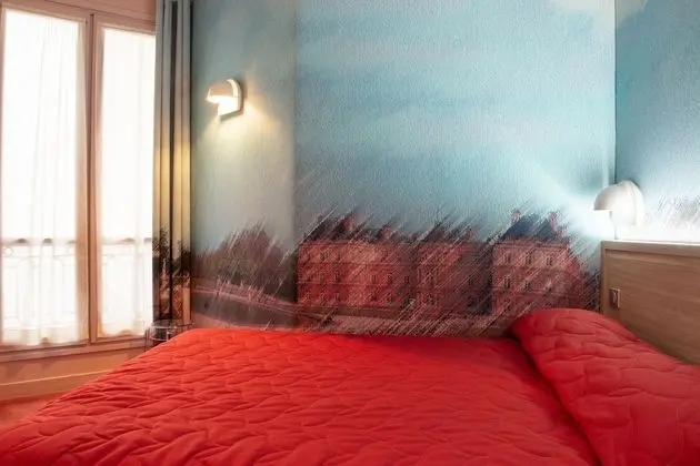 Standard Tek Büyük Yataklı Oda