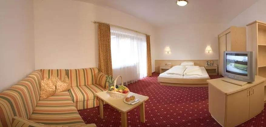 Süit, Balkon, Dağ Manzaralı