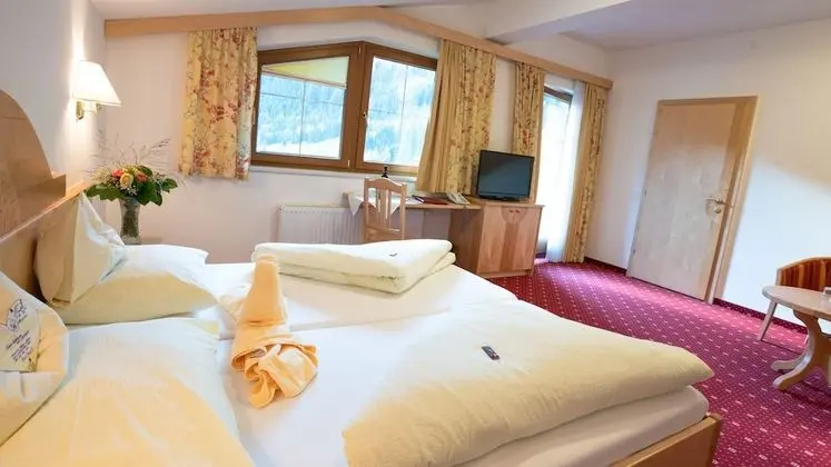 Süit, Balkon, Dağ Manzaralı