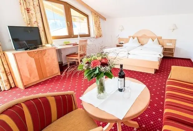 Süit, Balkon, Dağ Manzaralı