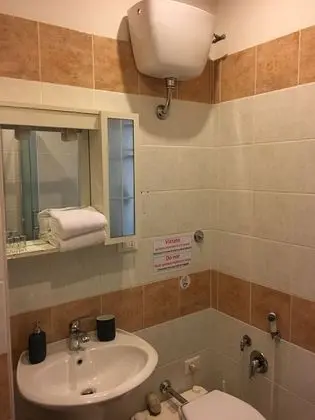 Dört Kişilik Oda, Özel Banyo