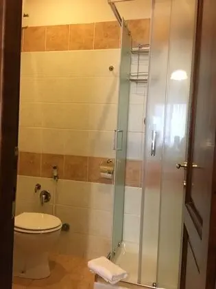 Dört Kişilik Oda, Özel Banyo
