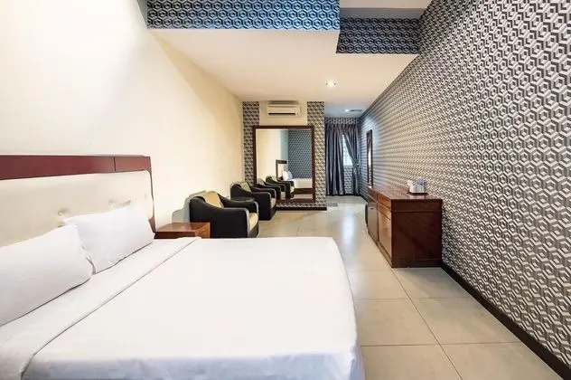 Deluxe Oda, 1 Büyük (Queen) Boy Yatak