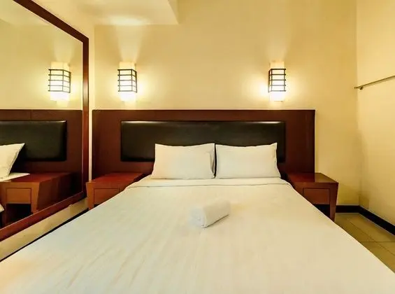 Standard Oda, 1 Büyük (Queen) Boy Yatak