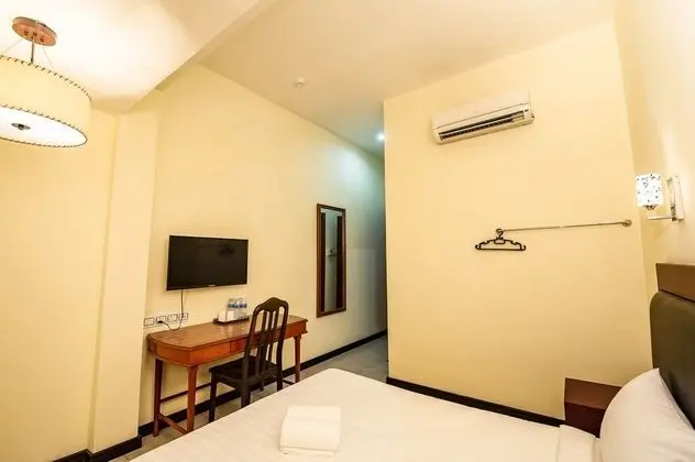 Standard Oda, 1 Büyük (Queen) Boy Yatak