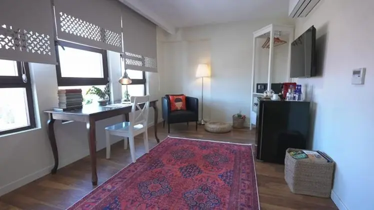 Deluxe Queen Oda, Bahçe veya Sokak Manzaralı, Büyük Yataklı
