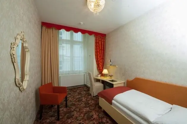 Deluxe Tek Kişilik Oda