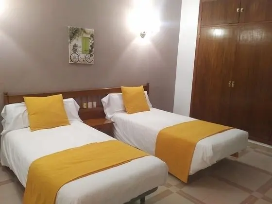 1 Çift Kişilik Veya 2 Tek Kişilik Yatak Economy