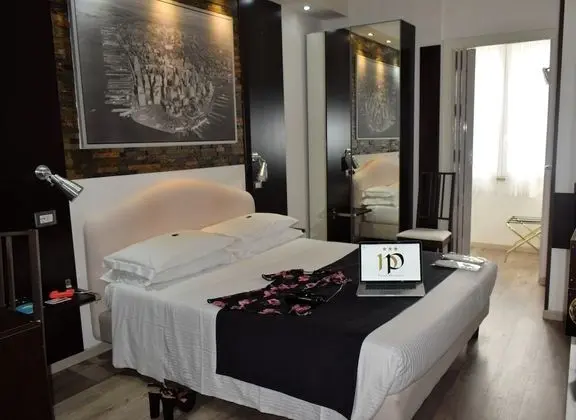 Standard Tek Büyük Yataklı Oda