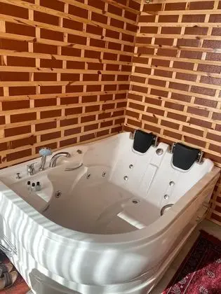 Elite Tek Büyük Yataklı Oda