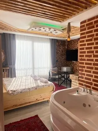 Elite Tek Büyük Yataklı Oda