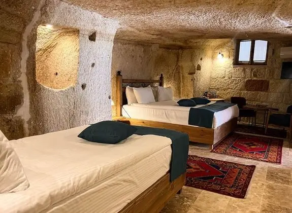 Deluxe Üç Kişilik Oda