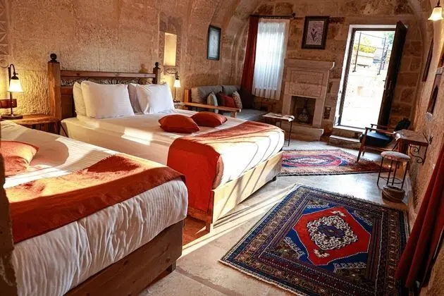 Deluxe Üç Kişilik Oda