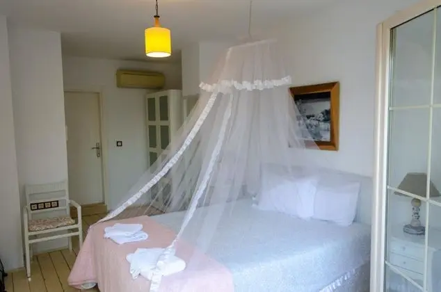 Deluxe Oda, Bahçe Manzaralı, Balkonlu