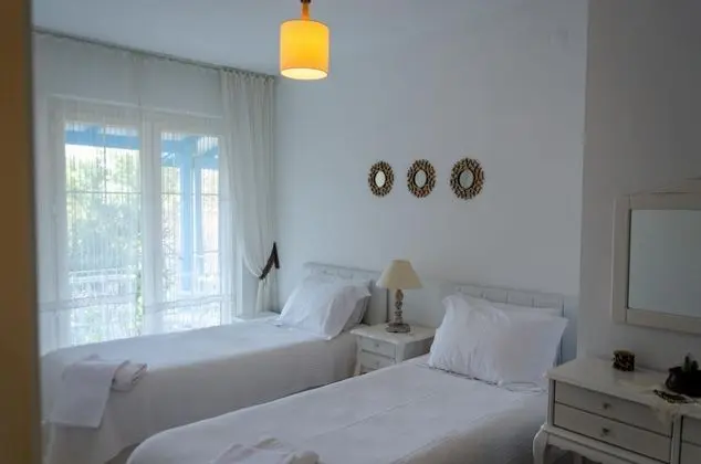 Standart Oda, Bahçe Manzaralı, Balkonlu