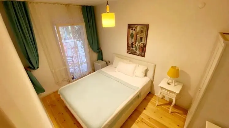 Standart Oda, Bahçe Manzaralı, Giriş Katı