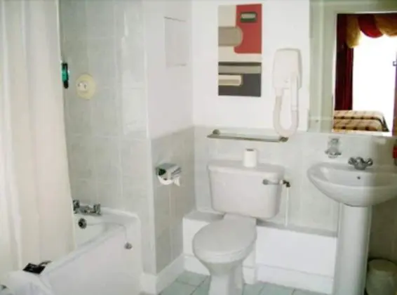Standard Tek Büyük veya İki Ayrı Yataklı Oda