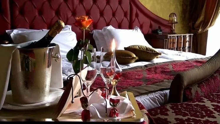 Standard Tek Büyük veya İki Ayrı Yataklı Oda