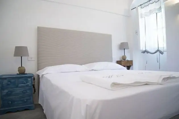 Superior Tek Büyük Yataklı Oda, Havuz Manzaralı (Trullo Venere)