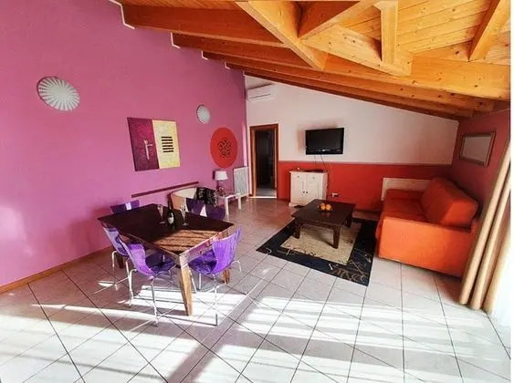 Family Apart Daire, Birden Çok Yatak, 2 Banyolu, Bahçeli (Peschiera - Pool & Free Parking)