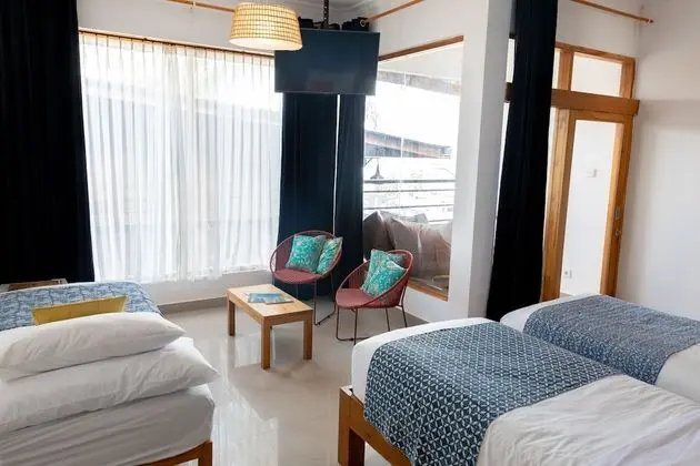 Partial Sea View Triple