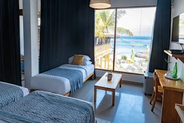 Sea View Triple