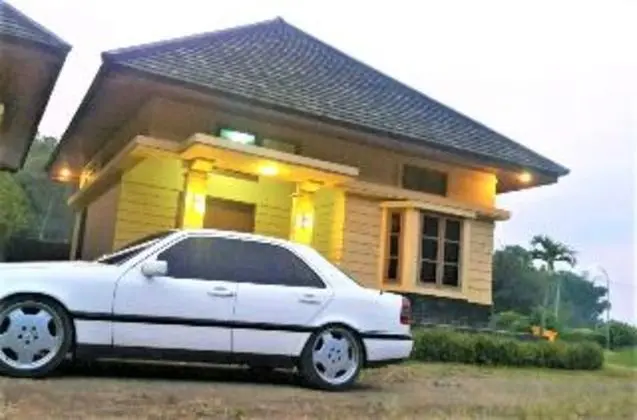 Ev