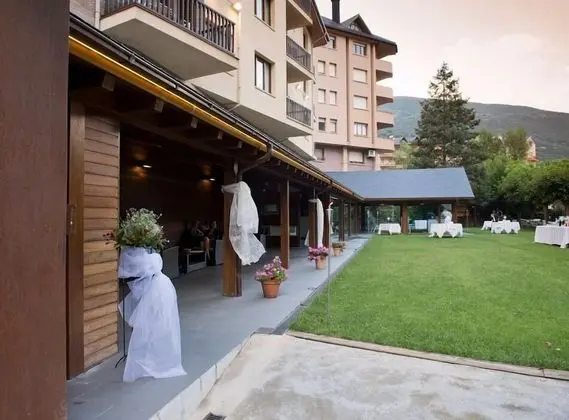 Tek Büyük Yataklı Oda, Teras, Bahçe Manzaralı