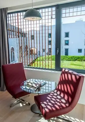 Superior Oda, Balkon