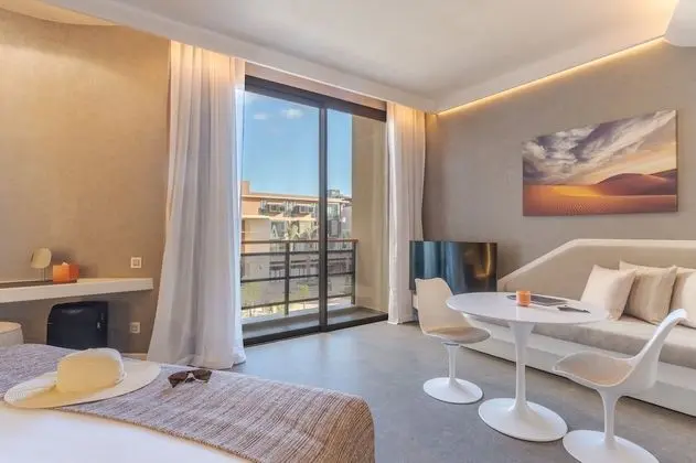 Standard İki Ayrı Yataklı Oda, Şehir Manzaralı (CR7 Room Avenue)