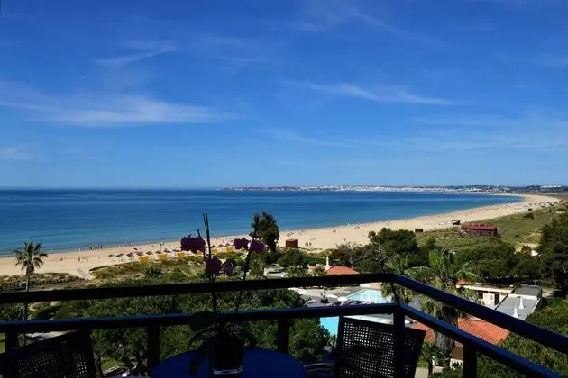 Deluxe Tek Büyük veya İki Ayrı Yataklı Oda, Deniz Manzaralı