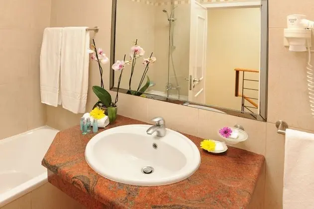 Two Bedroom Superior Linked Villa
