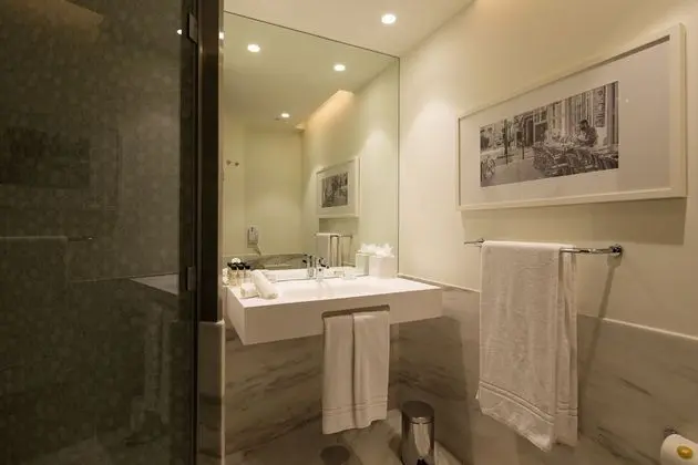 Deluxe Tek Büyük veya İki Ayrı Yataklı Oda