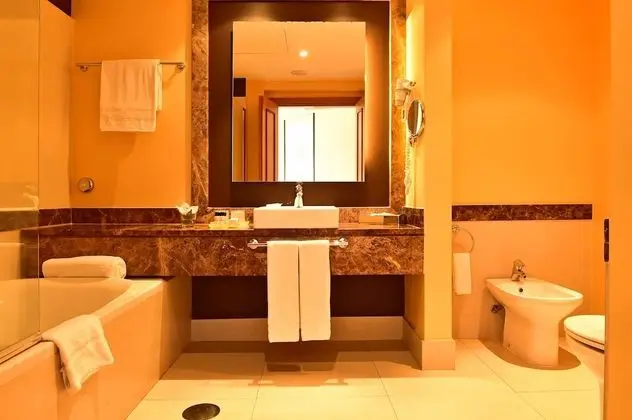 Classic İki Ayrı Yataklı Oda, Kısmi Deniz Manzaralı (Side View)