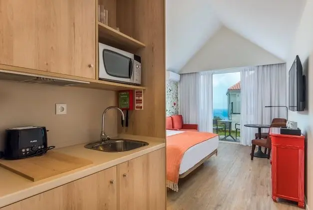 Stüdyo, Bahçe Manzaralı