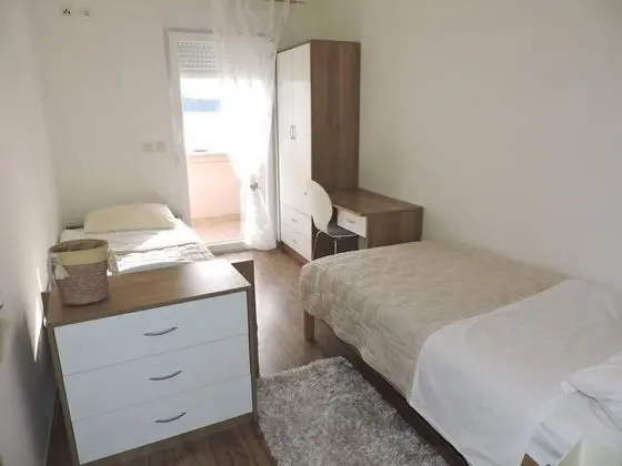 Ev (Pet - 20m from the sea - H(6))