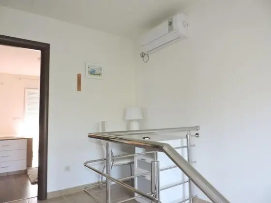 Ev (Pet - 20m from the sea - H(6))