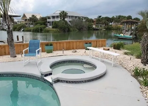 Ev, Birden Çok Yatak, Kişiye Özel Havuzlu, Havuz Manzaralı