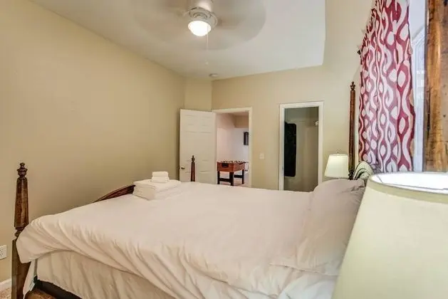 Villa (4 Bedrooms)