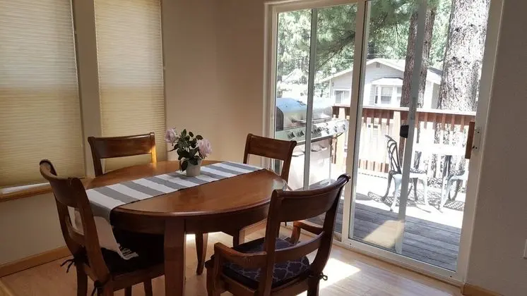 Ev (Pet Friendly,Close to Heavenly with H)