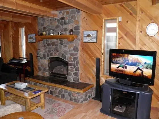 Dağ Evi (Pet Friendly, Covered Hot Tub, Walk T)