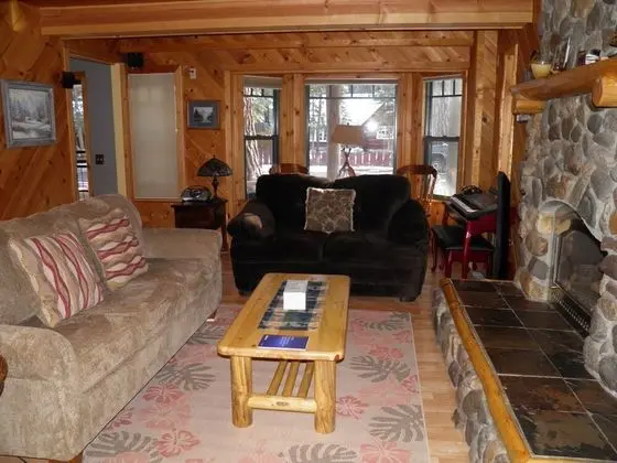 Dağ Evi (Pet Friendly, Covered Hot Tub, Walk T)