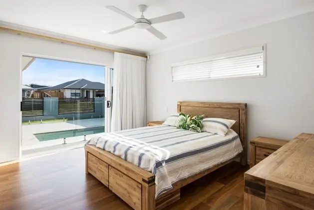 Ev (4 Bedrooms)