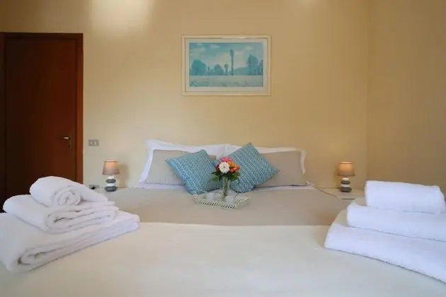 Family Apart Daire, 1 Çift Kişilik Yatak (Petalo Bianco 100mt from lake)