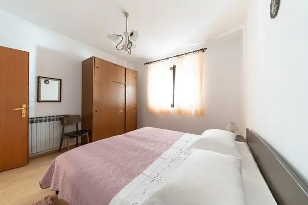 Ev (Villa Petar 1 - 10m from sea - H(4))