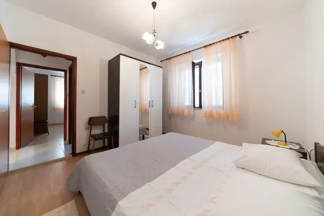 Ev (Villa Petar 1 - 10m from sea - H(4))